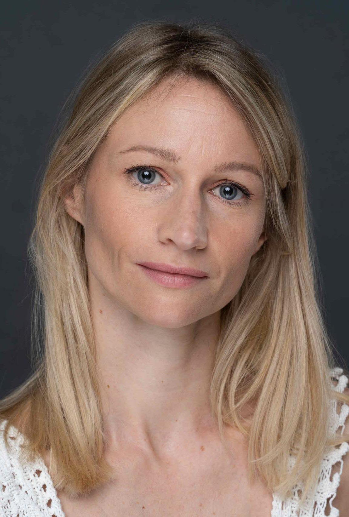 Eve Krassnig Actriz